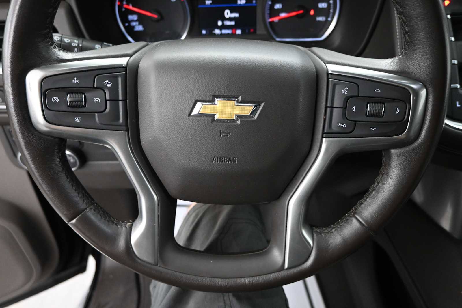 Used 2022 Chevrolet Suburban LS AWD/4WD image 12