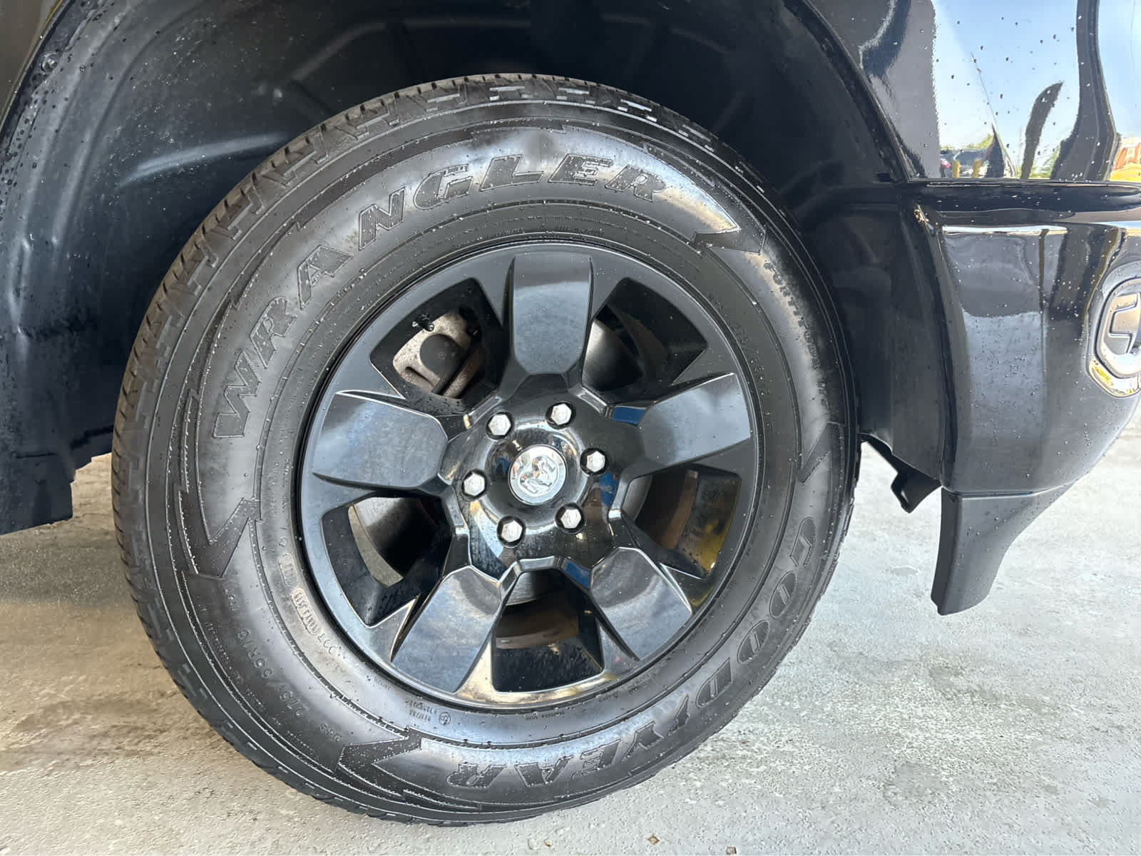 Used 2023 RAM 1500 Big Horn AWD/4WD image 36