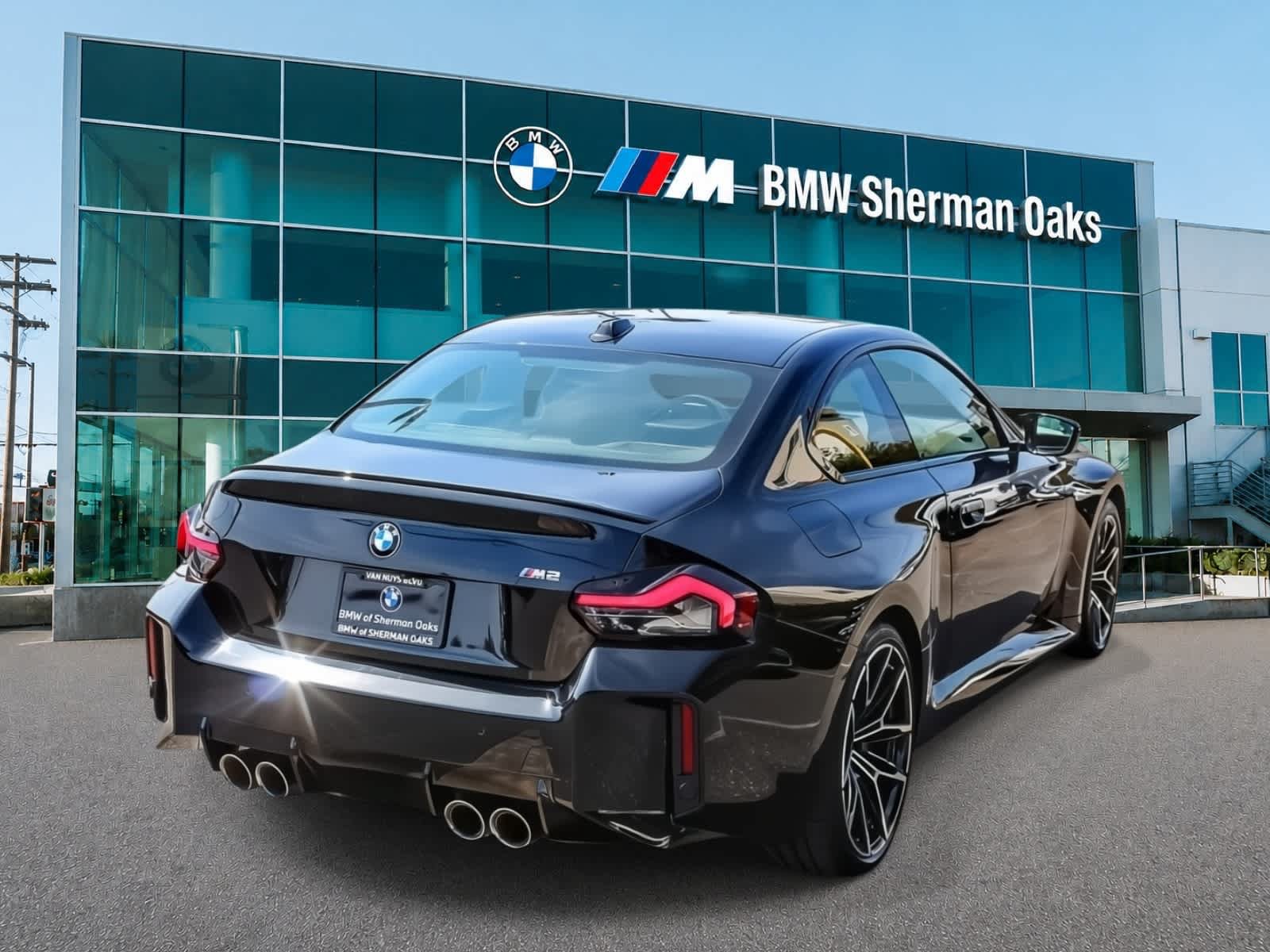 Used 2023 BMW M2 RWD image 4