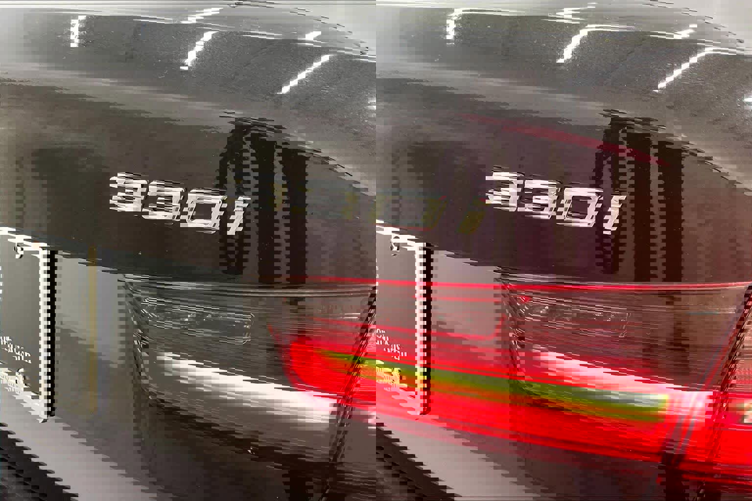 Used 2019 BMW 330i Sedan w/ M Sport Package image 31