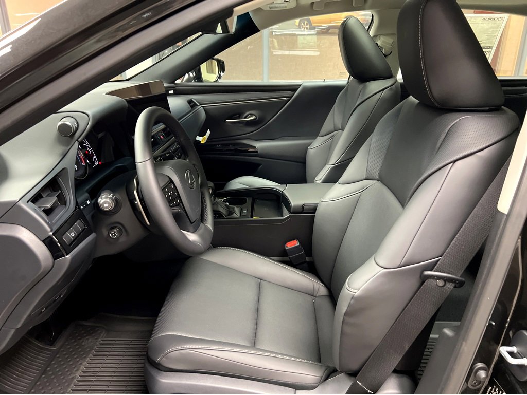 New 2025 Lexus ES 350 w/ Premium Package image 9