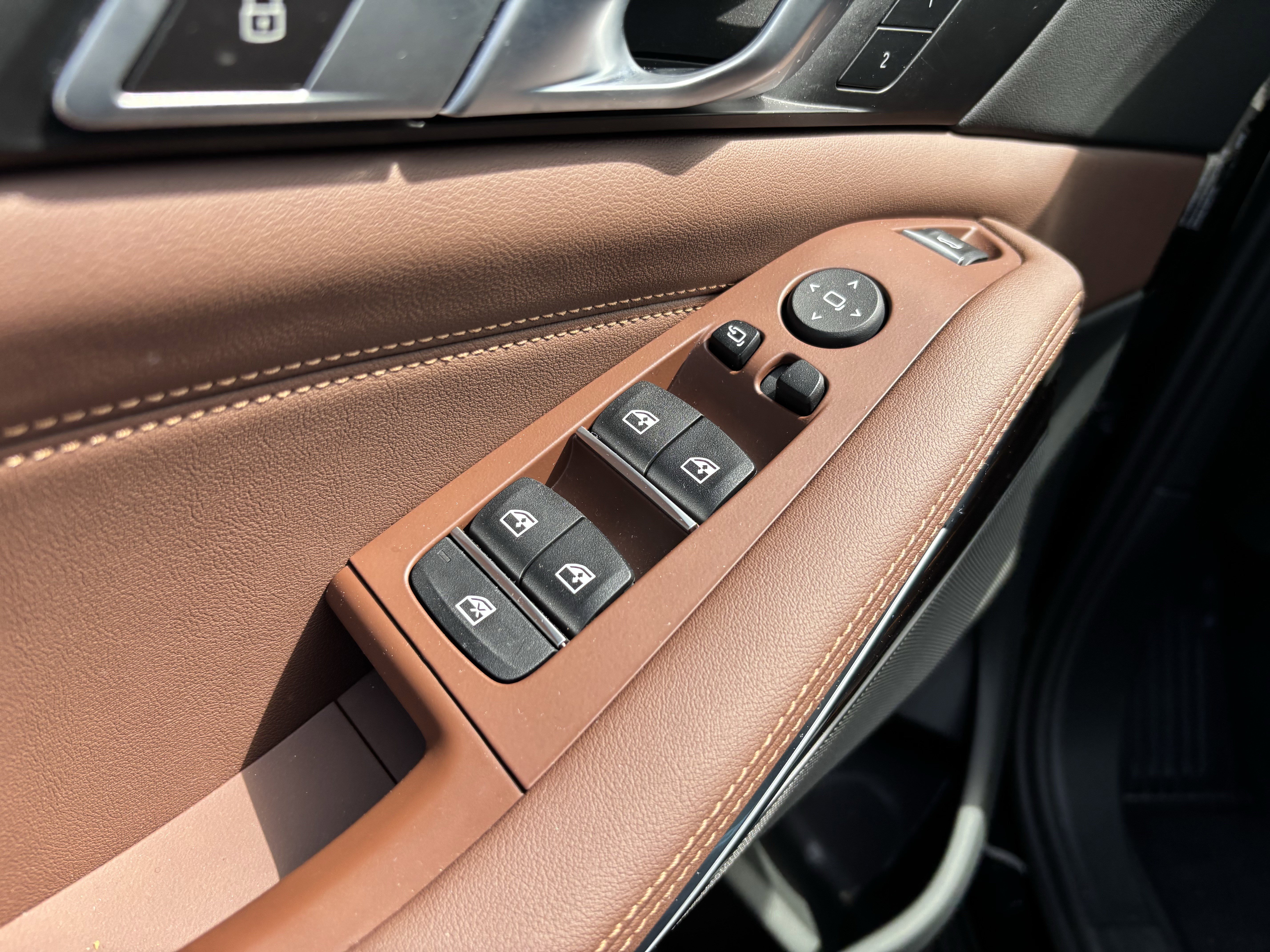 Certified 2024 BMW X5 sDrive40i w/ Premium Package image 15