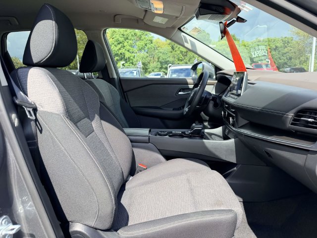 Used 2023 Nissan Rogue SV AWD/4WD image 10
