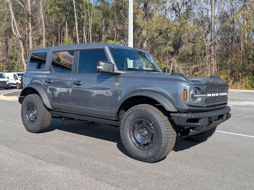 New 2025 Ford Bronco Badlands image 2