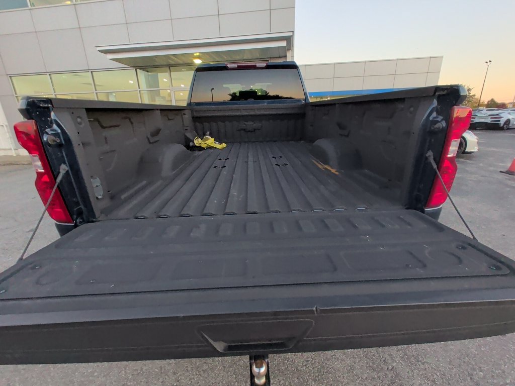 Used 2022 Chevrolet Silverado 2500 LT AWD/4WD image 11