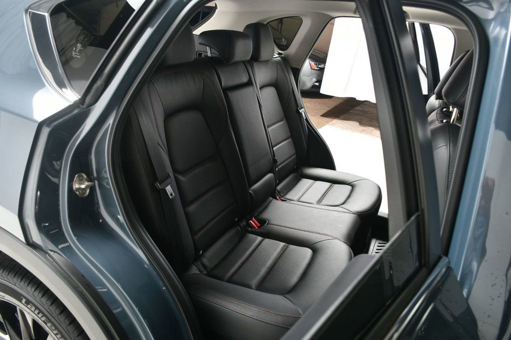 Used 2022 MAZDA CX-5 Carbon Edition image 39