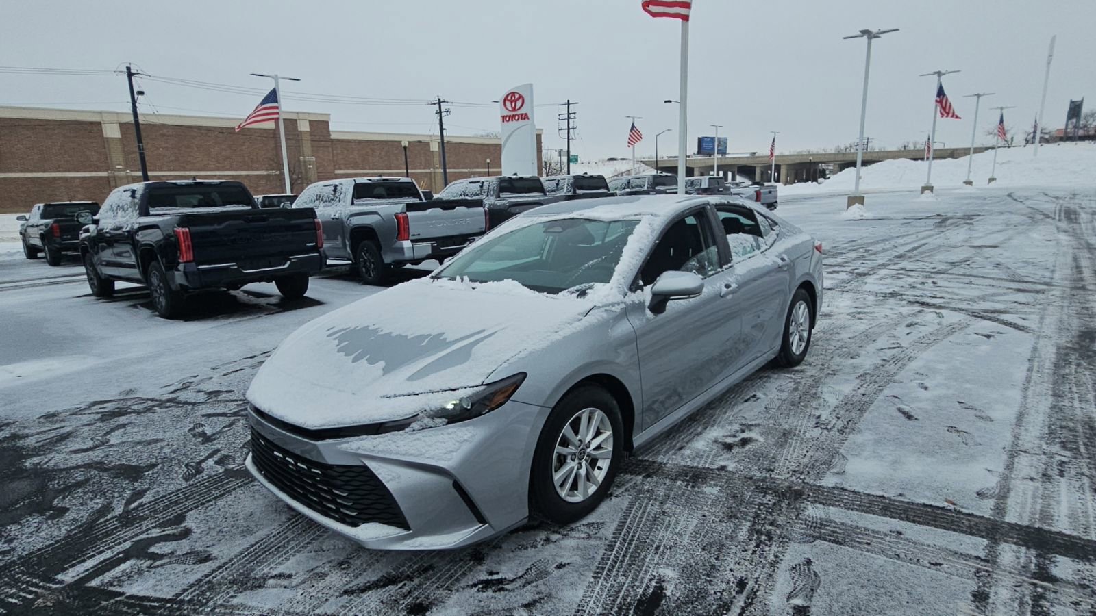 Certified 2025 Toyota Camry LE image 7