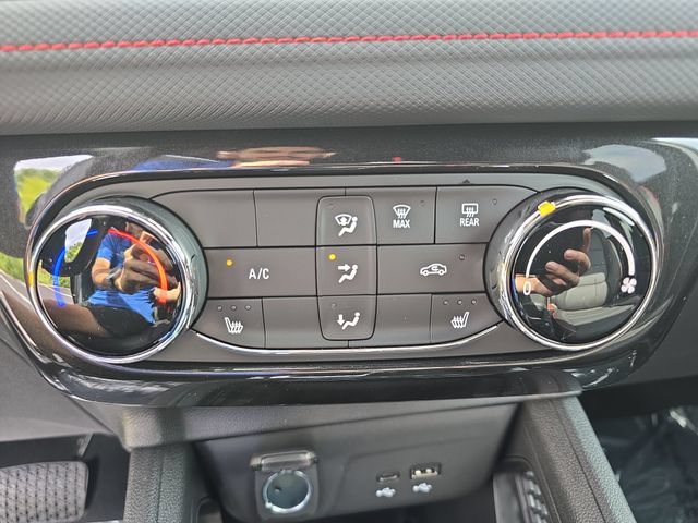 New 2026 Chevrolet TrailBlazer RS w/ Driver Confidence Package AWD/4WD image 21