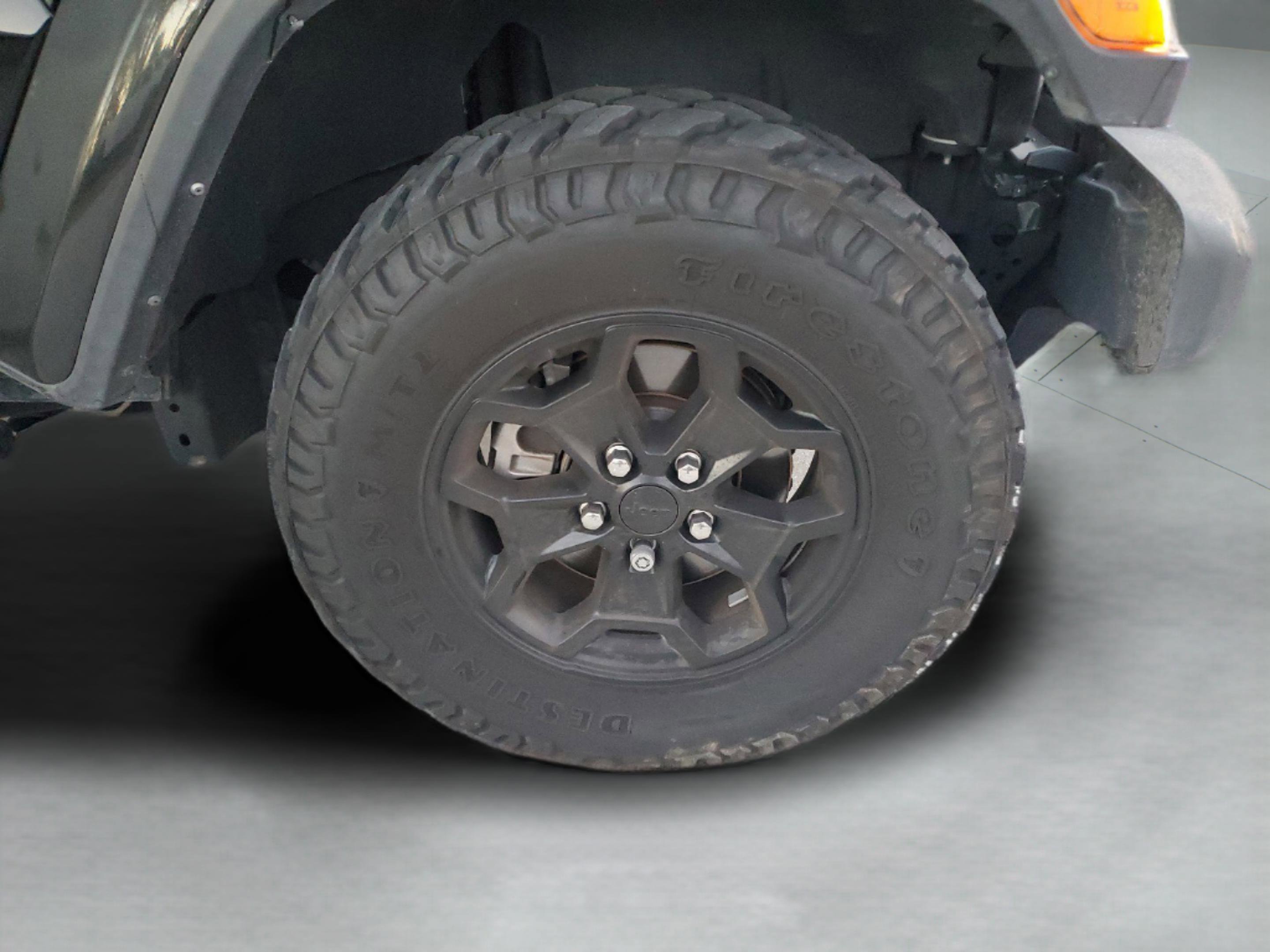 Certified 2022 Jeep Gladiator Sport image 29
