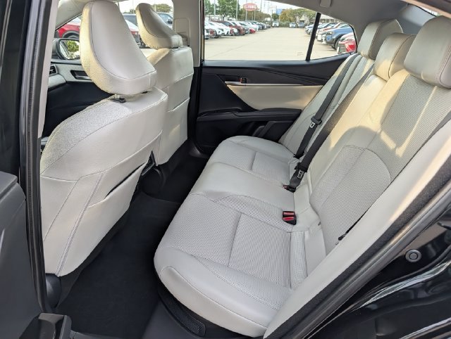 Used 2026 Toyota Camry XLE AWD/4WD image 27