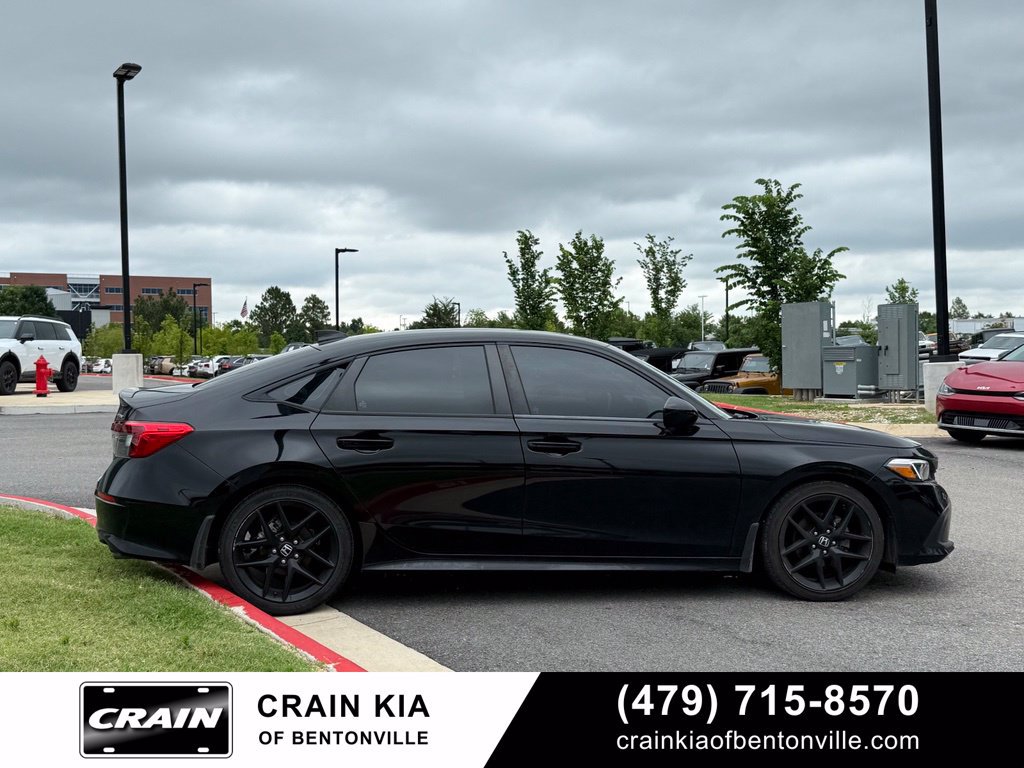 Used 2023 Honda Civic Sport image 8