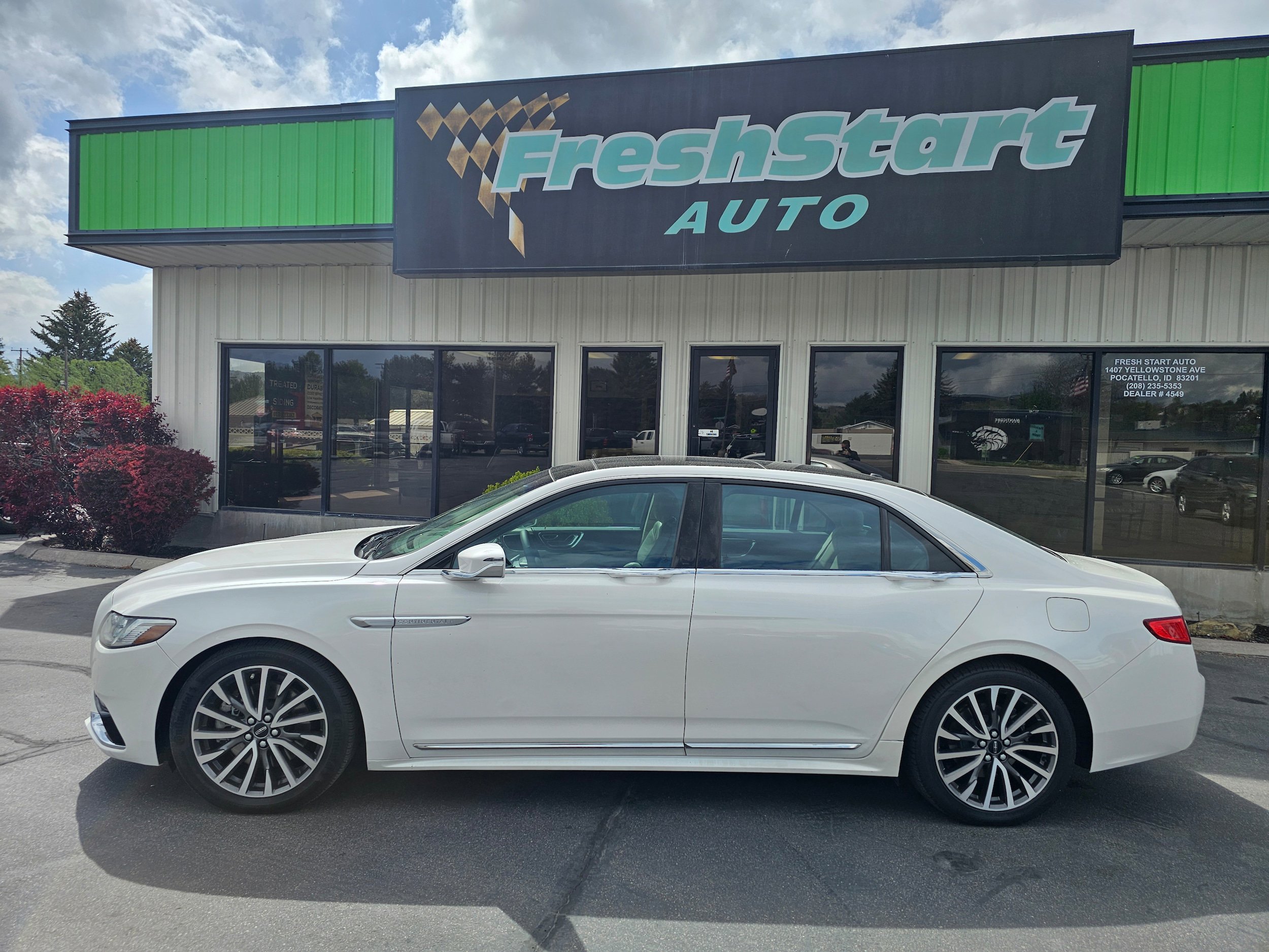 Used 2017 Lincoln Continental Select