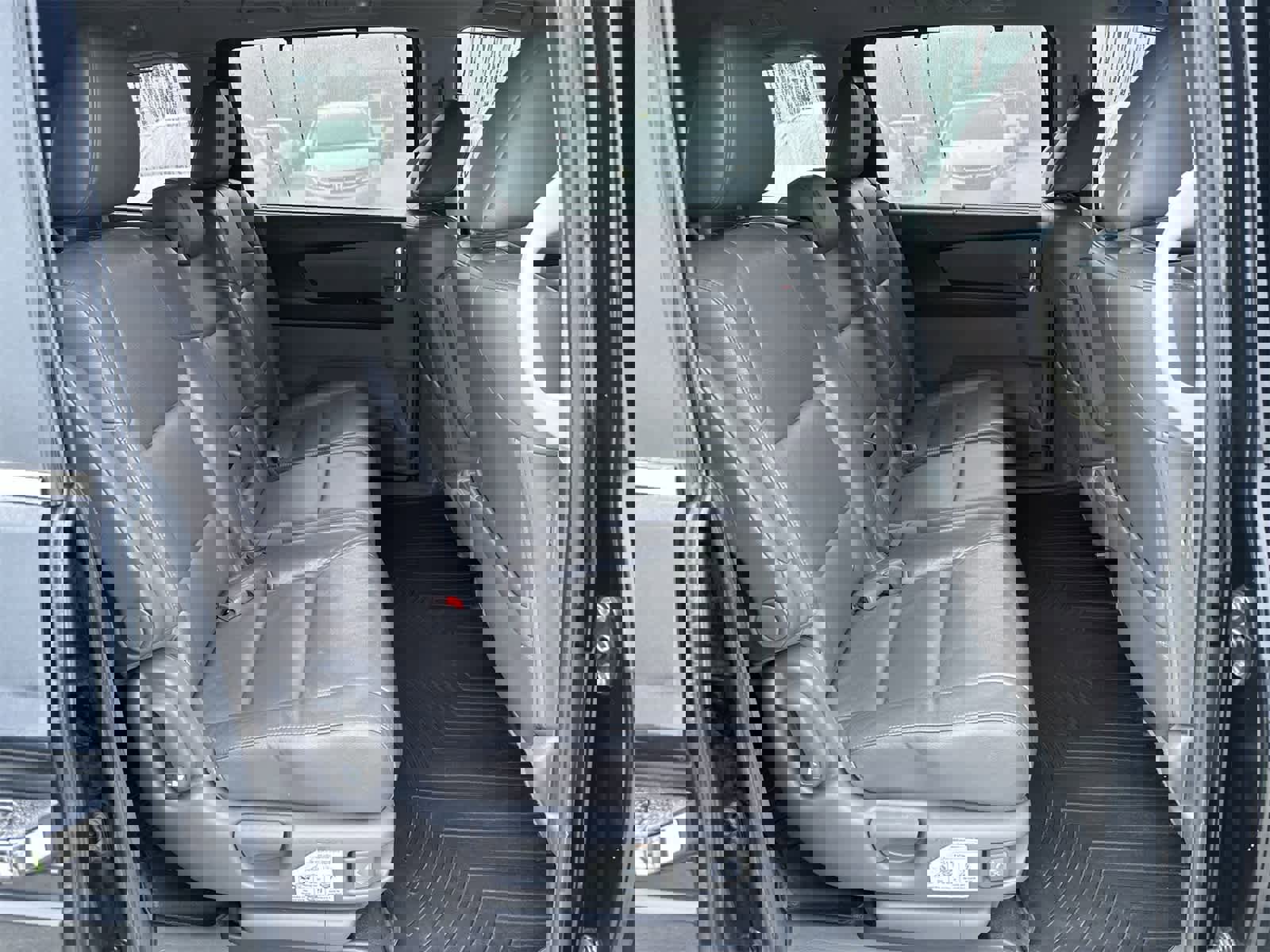 Used 2015 Honda Odyssey Touring Elite image 16