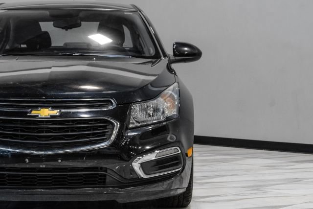 Used 2015 Chevrolet Cruze LT FWD image 44