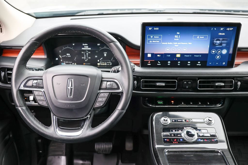 Certified 2023 Lincoln Nautilus Reserve AWD/4WD image 8