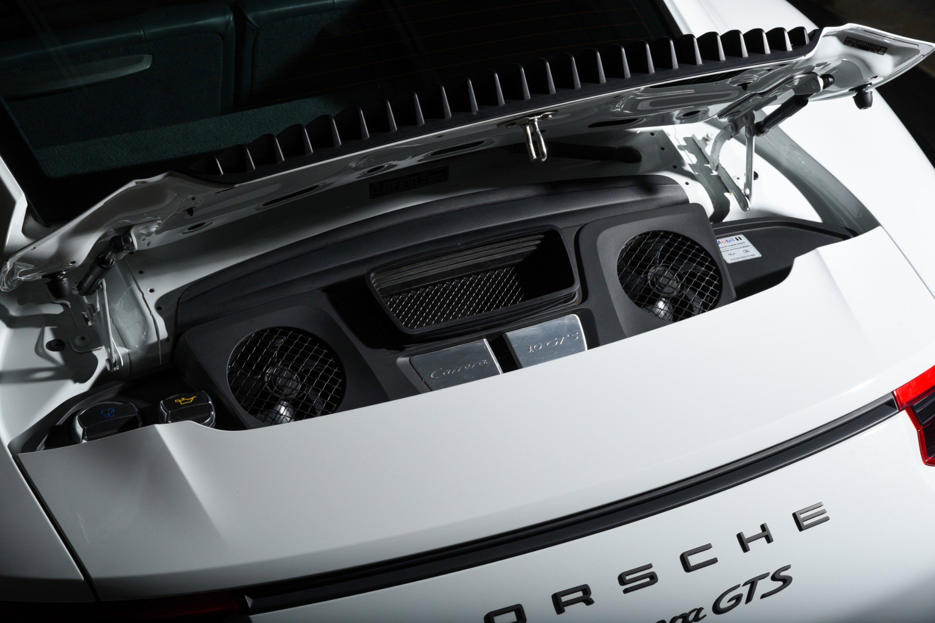 Used 2019 Porsche 911 Carrera GTS RWD image 17