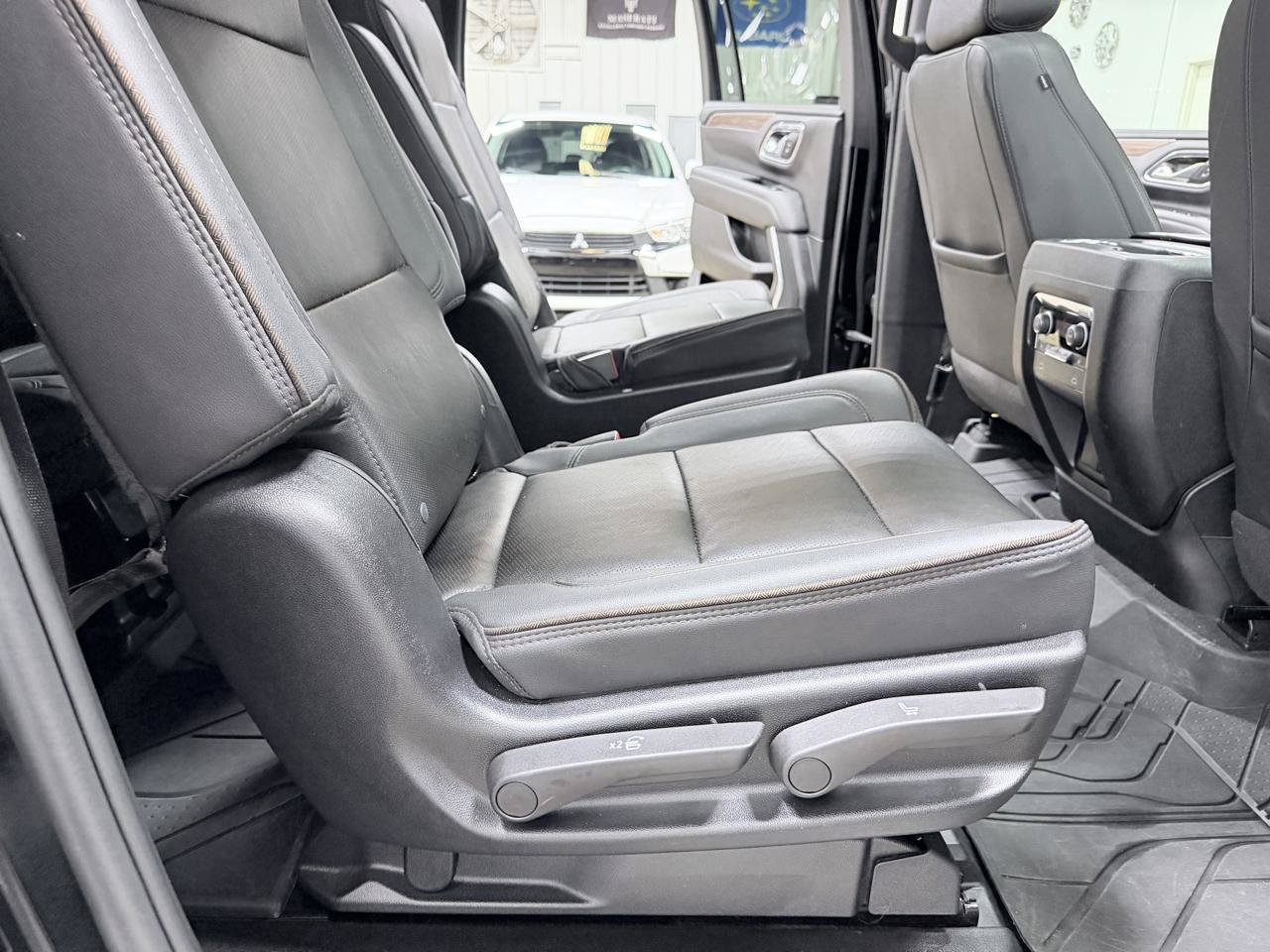 Used 2023 Chevrolet Suburban High Country w/ Max Trailering Package AWD/4WD image 36