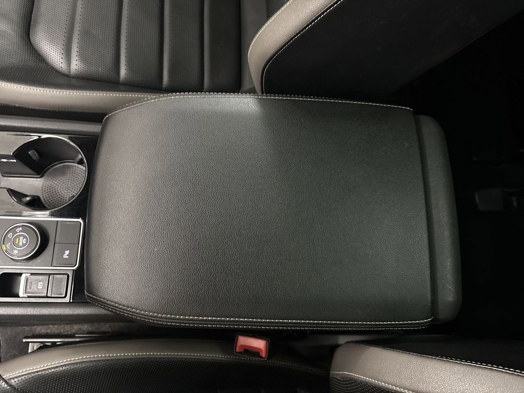 Used 2022 Volkswagen Atlas Cross Sport SEL R-Line image 66