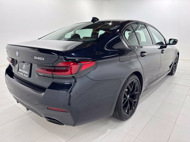 Certified 2023 BMW 540i xDrive w/ M Sport Package AWD/4WD image 5