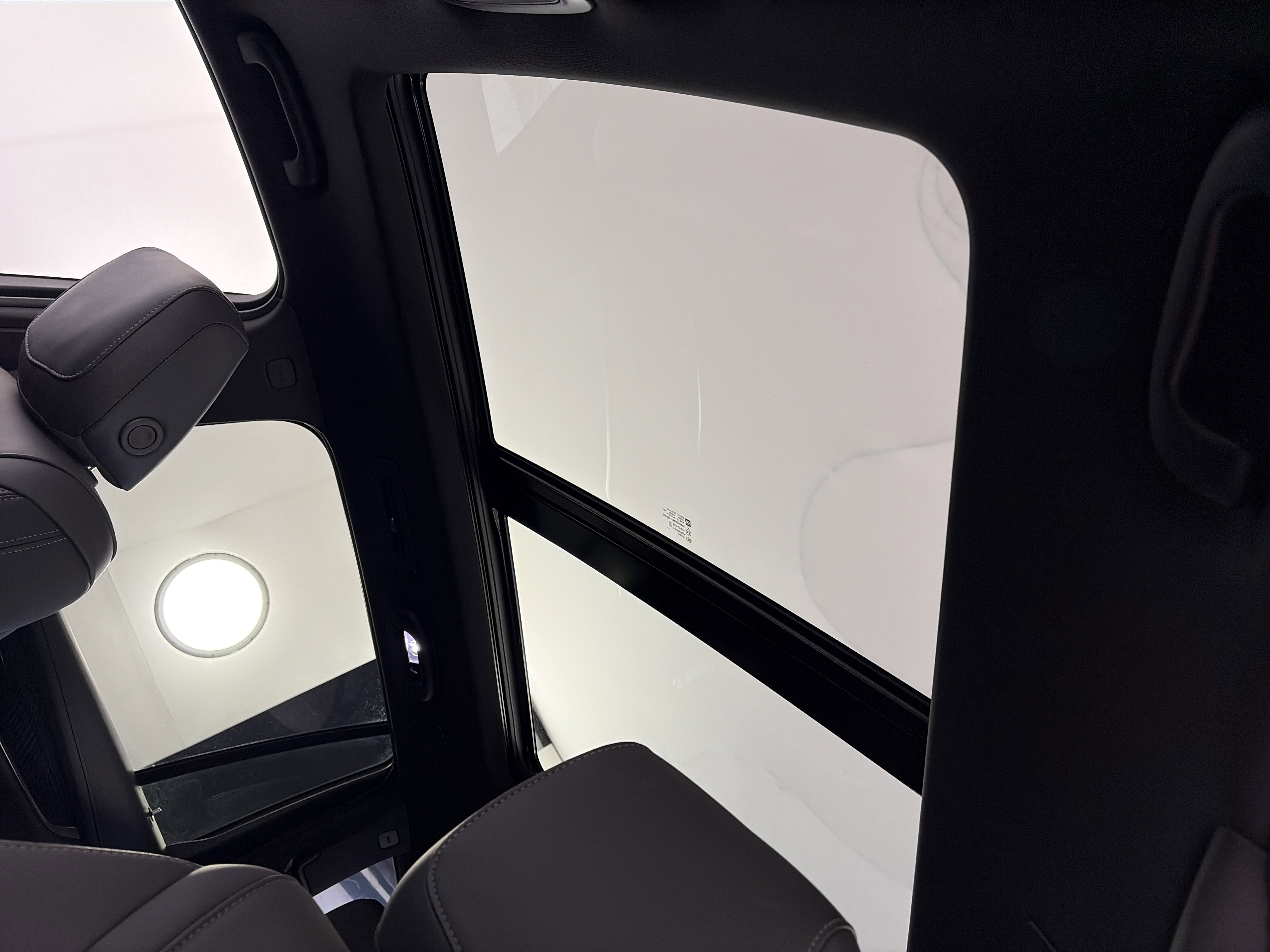 Certified 2024 Cadillac XT6 Premium Luxury w/ LPO, Floor Liner Package image 18