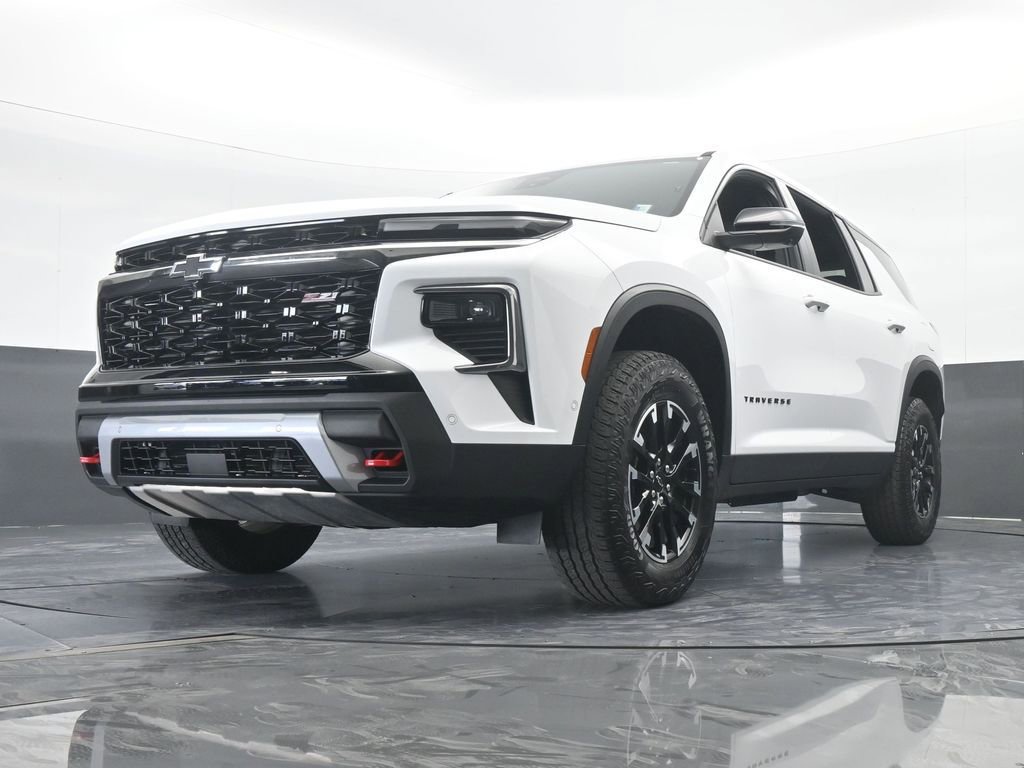 Used 2024 Chevrolet Traverse Z71 w/ Enhanced Driving Package image 70