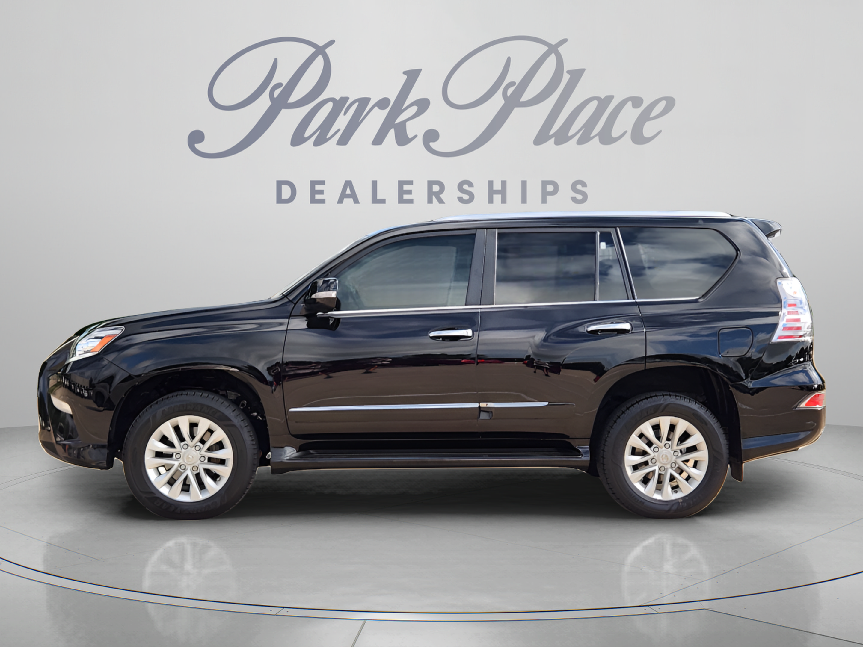Used 2017 Lexus GX 460 Premium AWD/4WD image 2