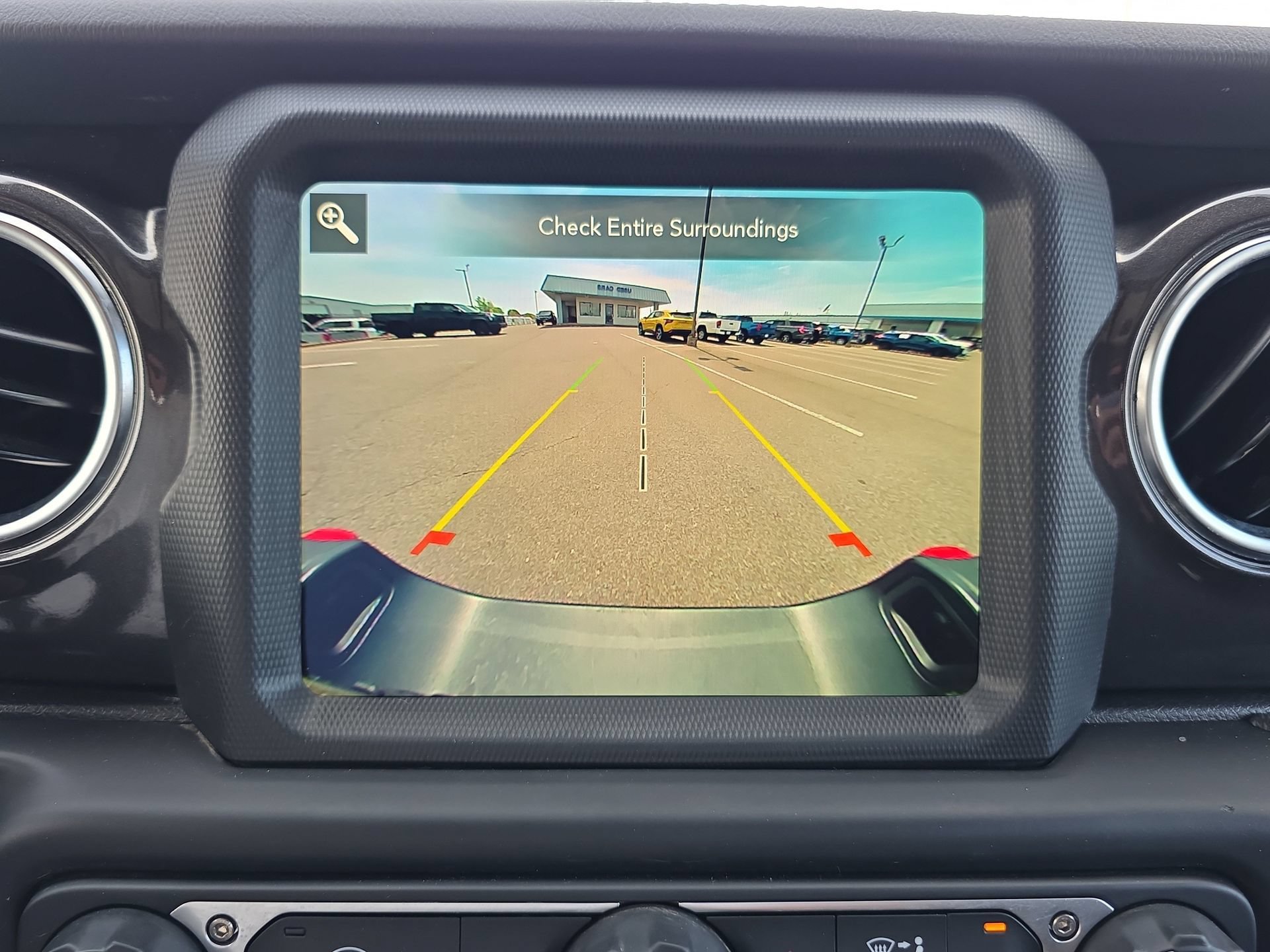 Used 2022 Jeep Gladiator Rubicon w/ LED Lighting Group AWD/4WD image 26