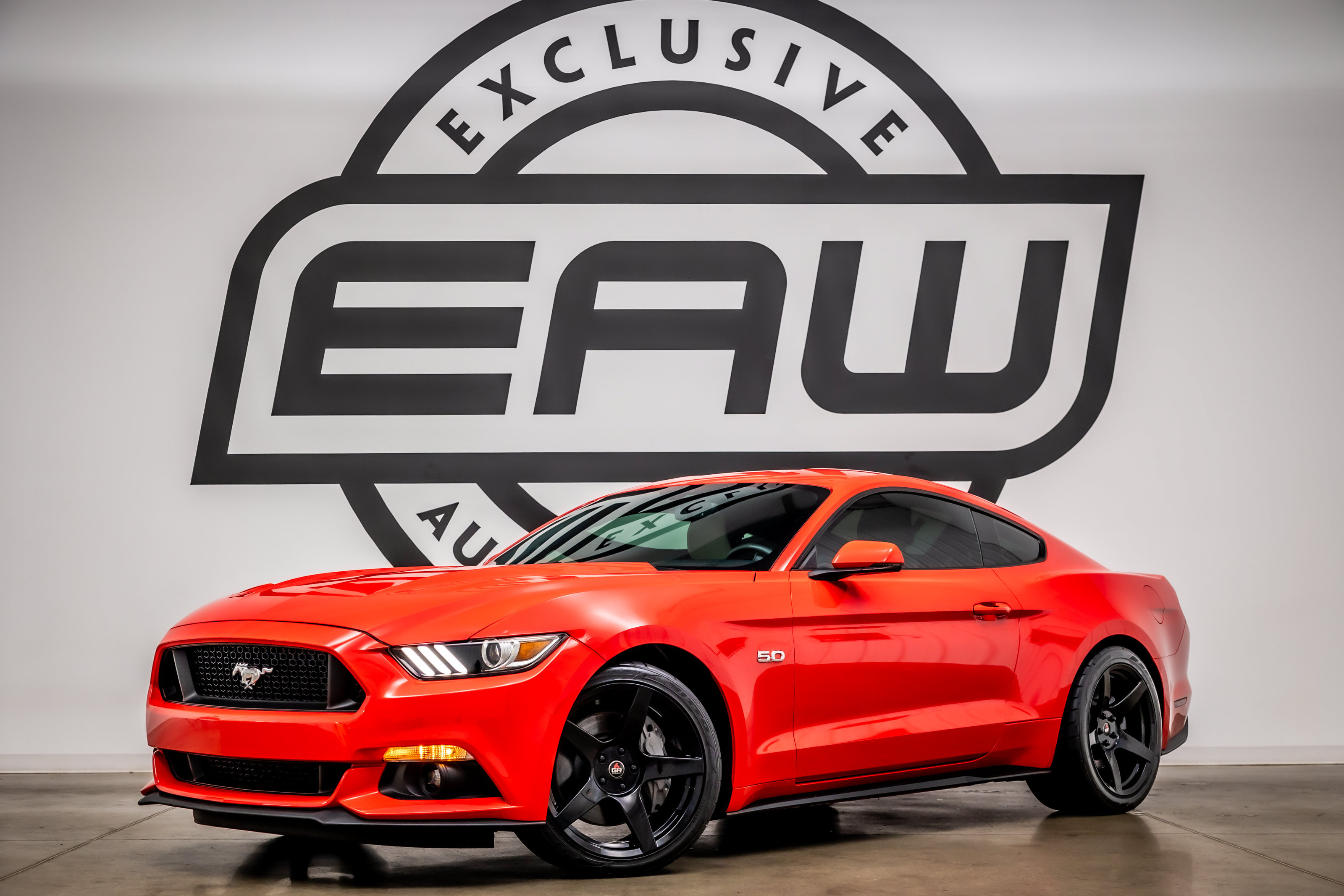 Used 2017 Ford Mustang GT Premium RWD image 1