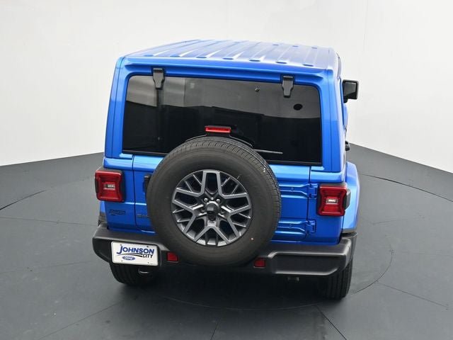 Used 2025 Jeep Wrangler Unlimited Sahara AWD/4WD image 28