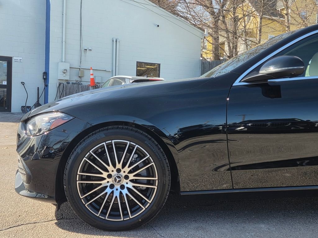 Used 2024 Mercedes-Benz C 300 4MATIC Sedan w/ Exclusive Trim Package image 10