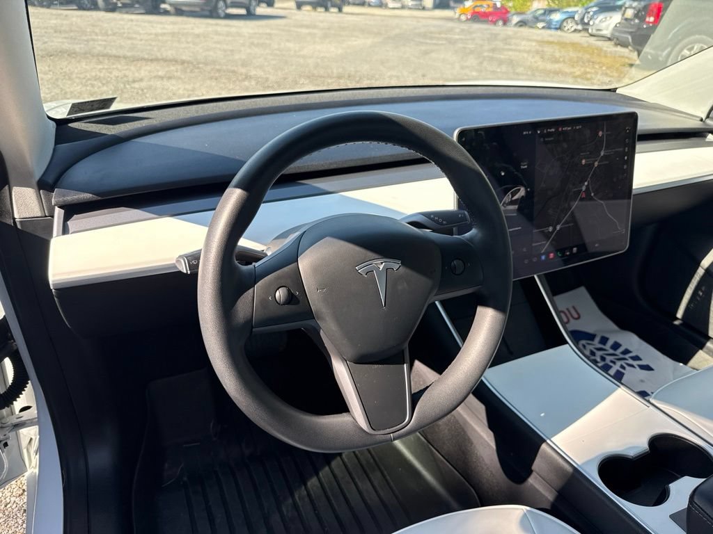 Used 2020 Tesla Model 3 Standard Range RWD image 13