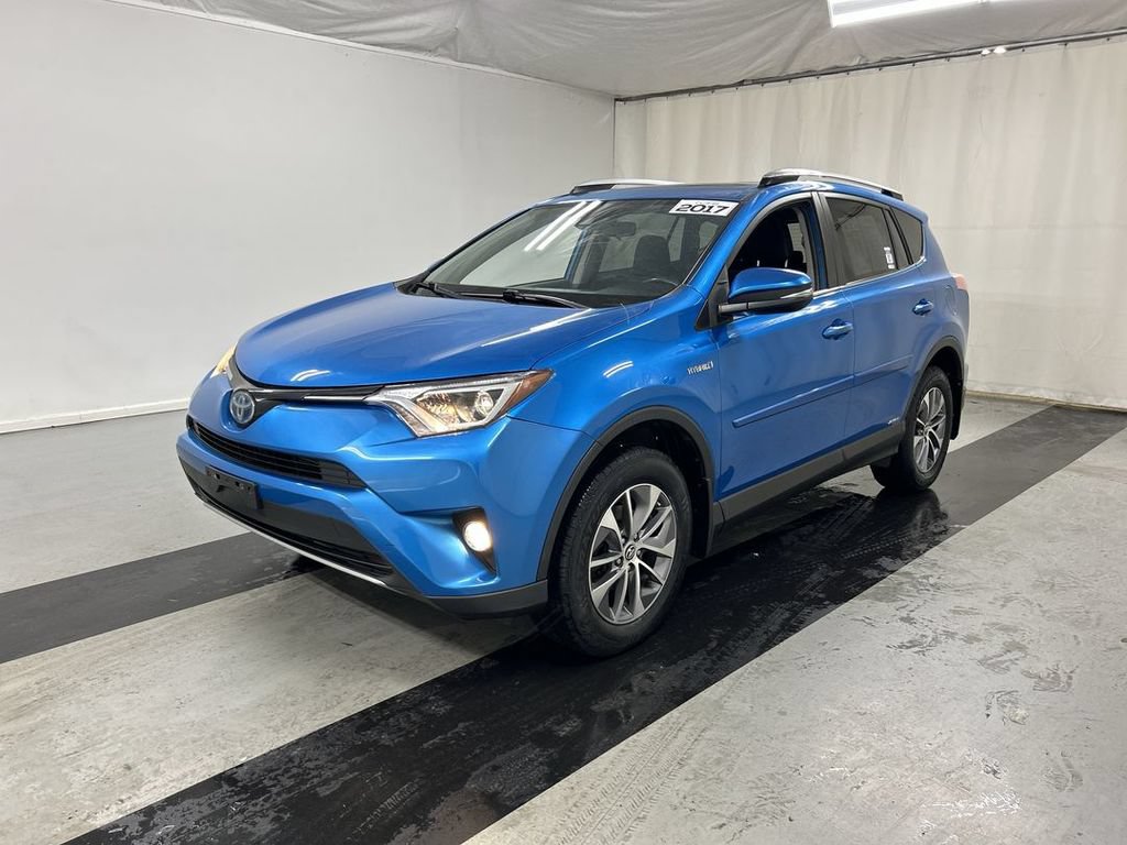 Used 2017 Toyota RAV4 XLE w/ All Weather Liner Package AWD/4WD image 5