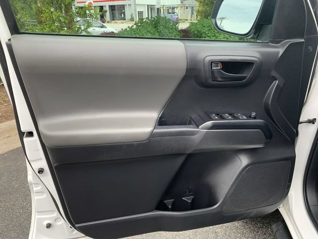 Certified 2023 Toyota Tacoma SR AWD/4WD image 17