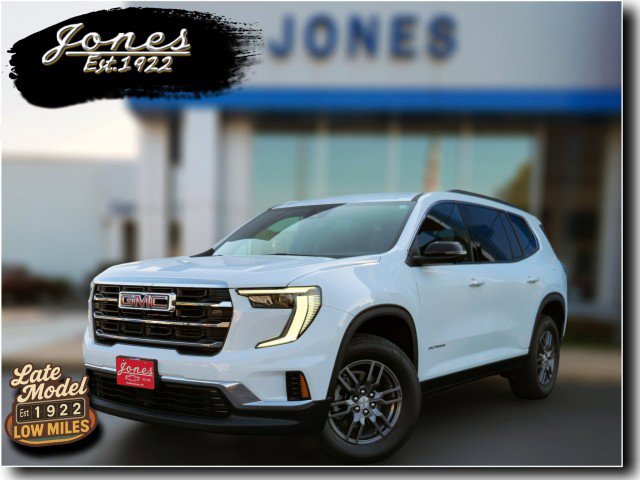 Used 2025 GMC Acadia Elevation image 1