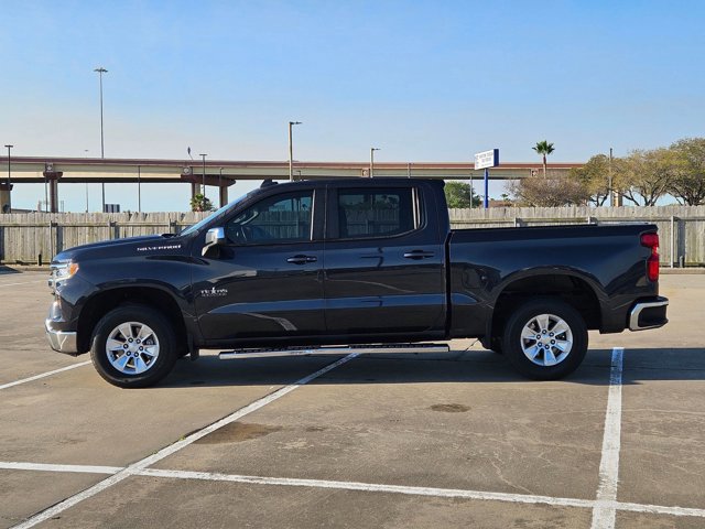 Used 2024 Chevrolet Silverado 1500 LT RWD image 9