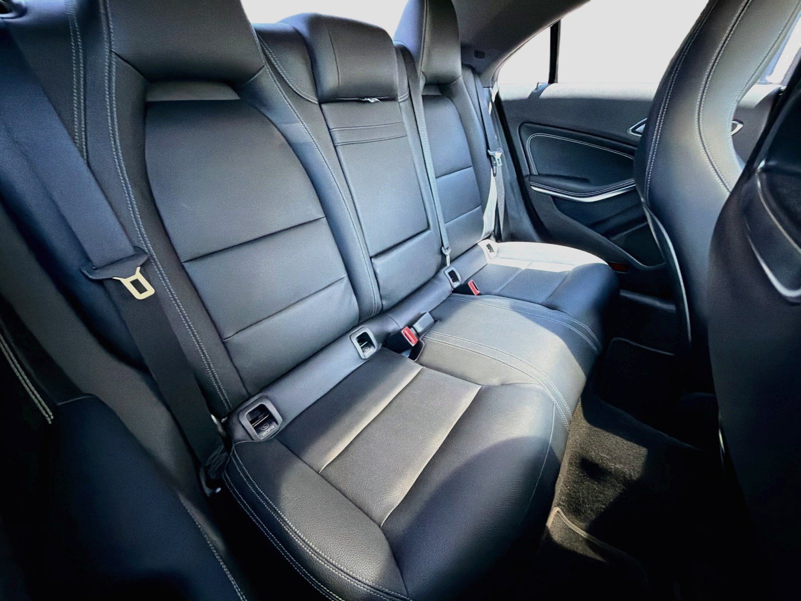 Used 2019 Mercedes-Benz CLA 250 image 14