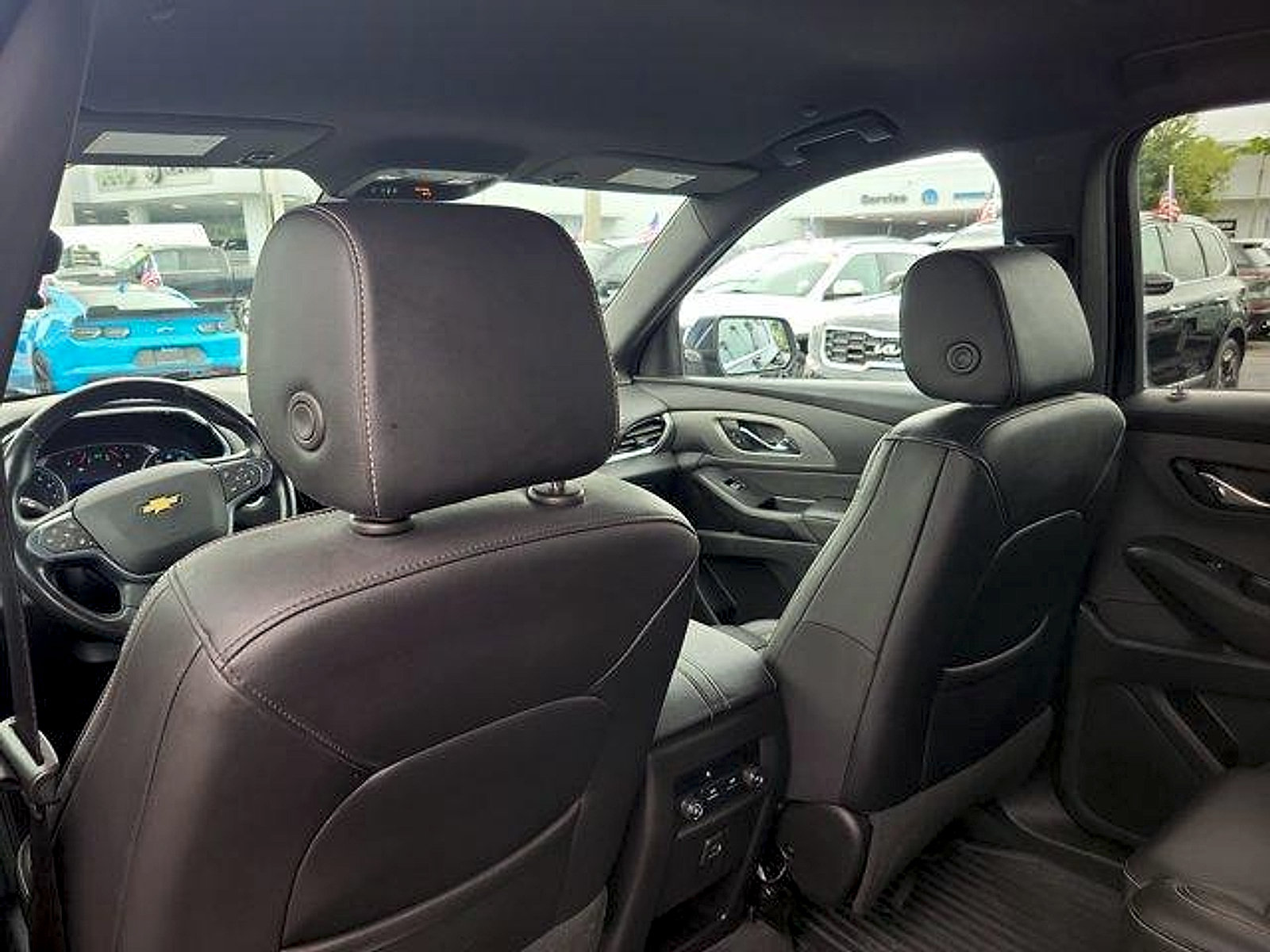 Used 2022 Chevrolet Traverse LT AWD/4WD image 16
