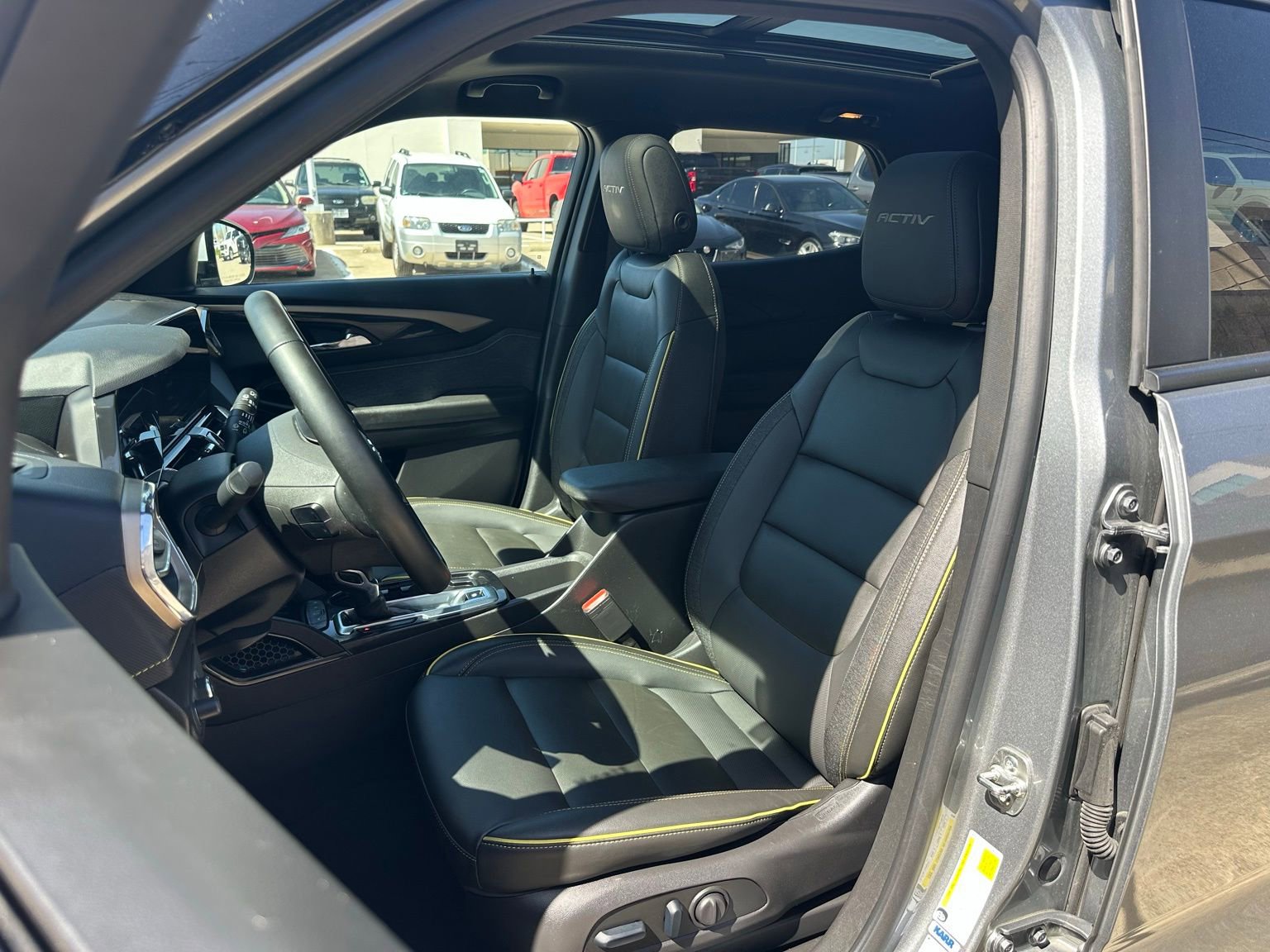 Used 2025 Chevrolet TrailBlazer ACTIV w/ Convenience Package image 10