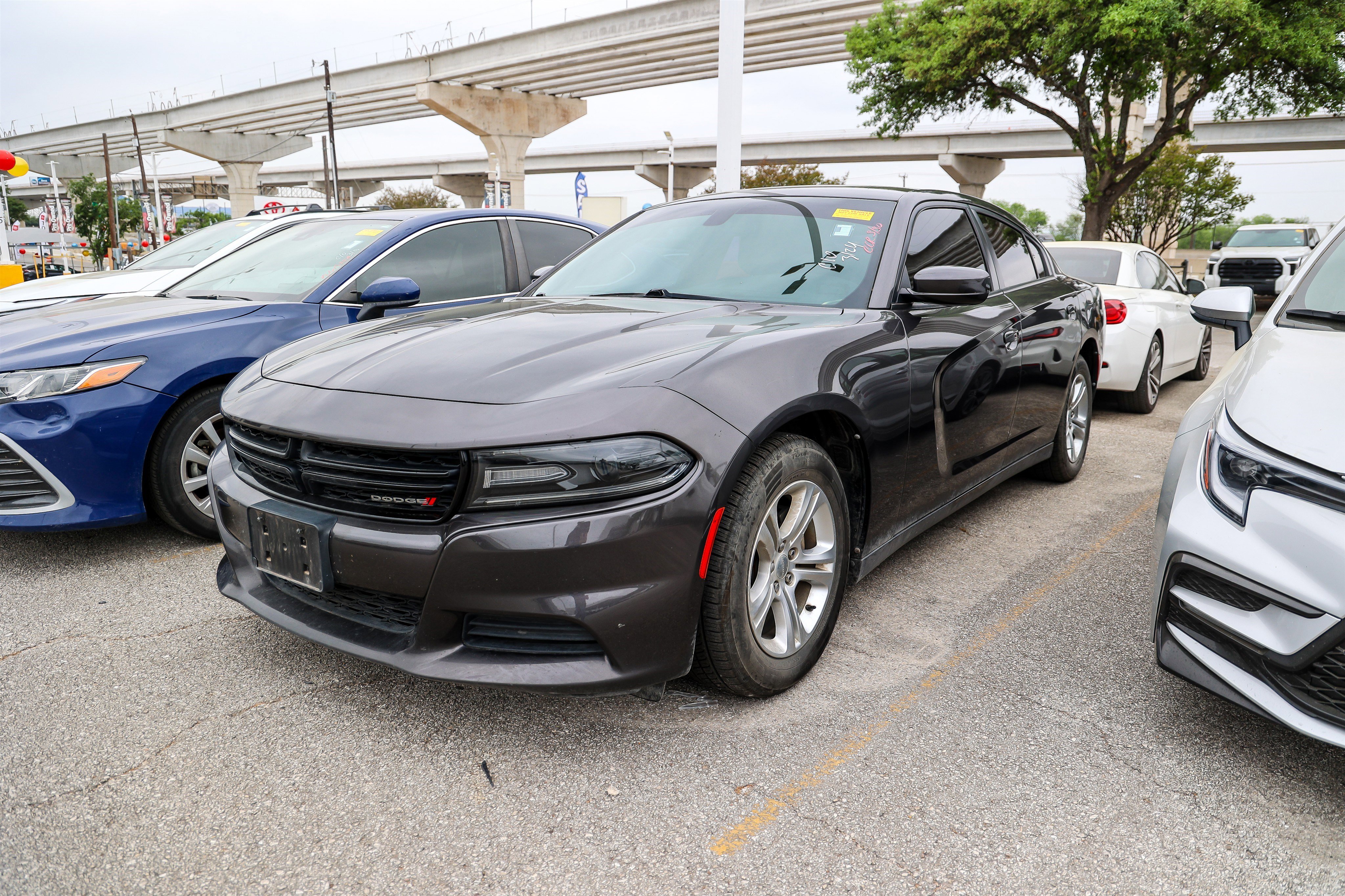 Used 2020 Dodge Charger SXT image 13