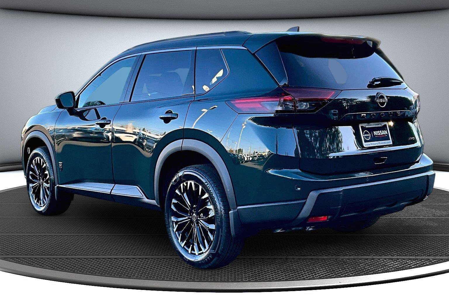 New 2026 Nissan Rogue Dark Armor AWD/4WD image 4