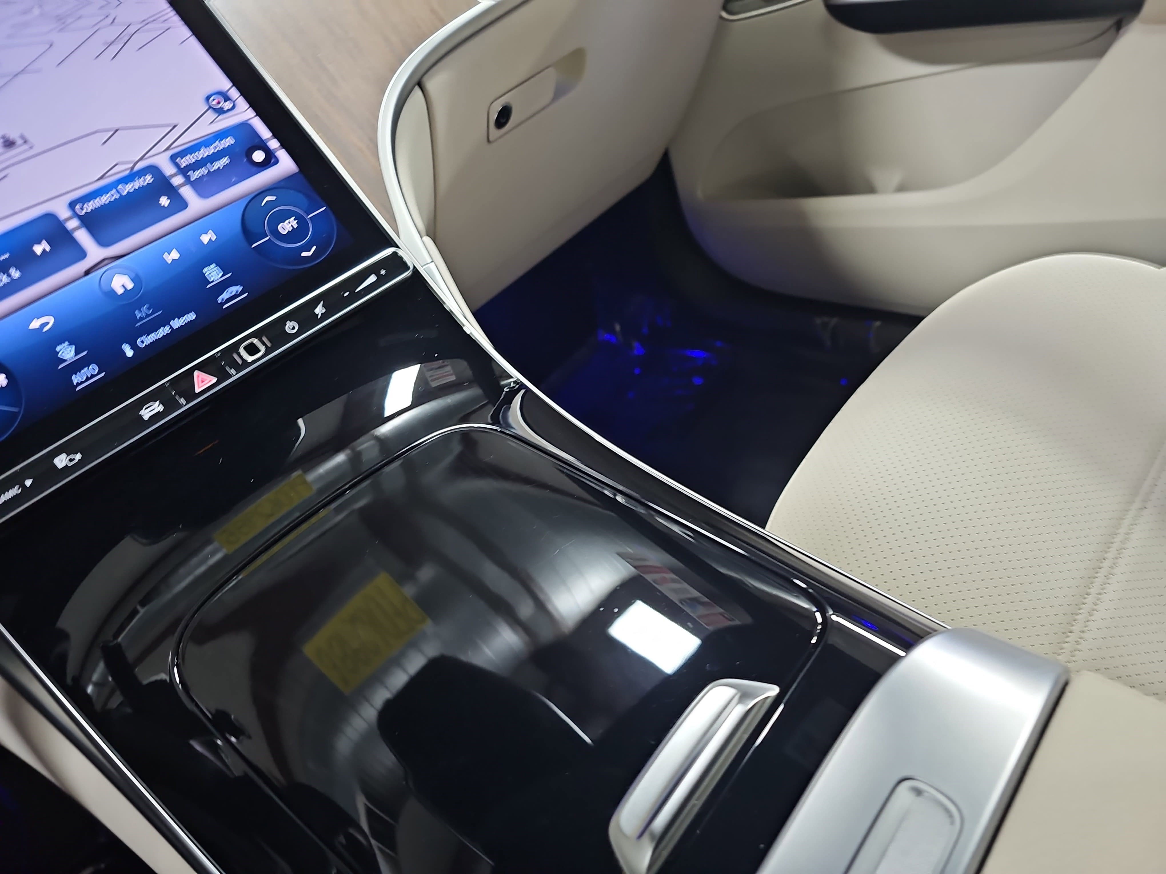 Used 2023 Mercedes-Benz GLC 300 image 27