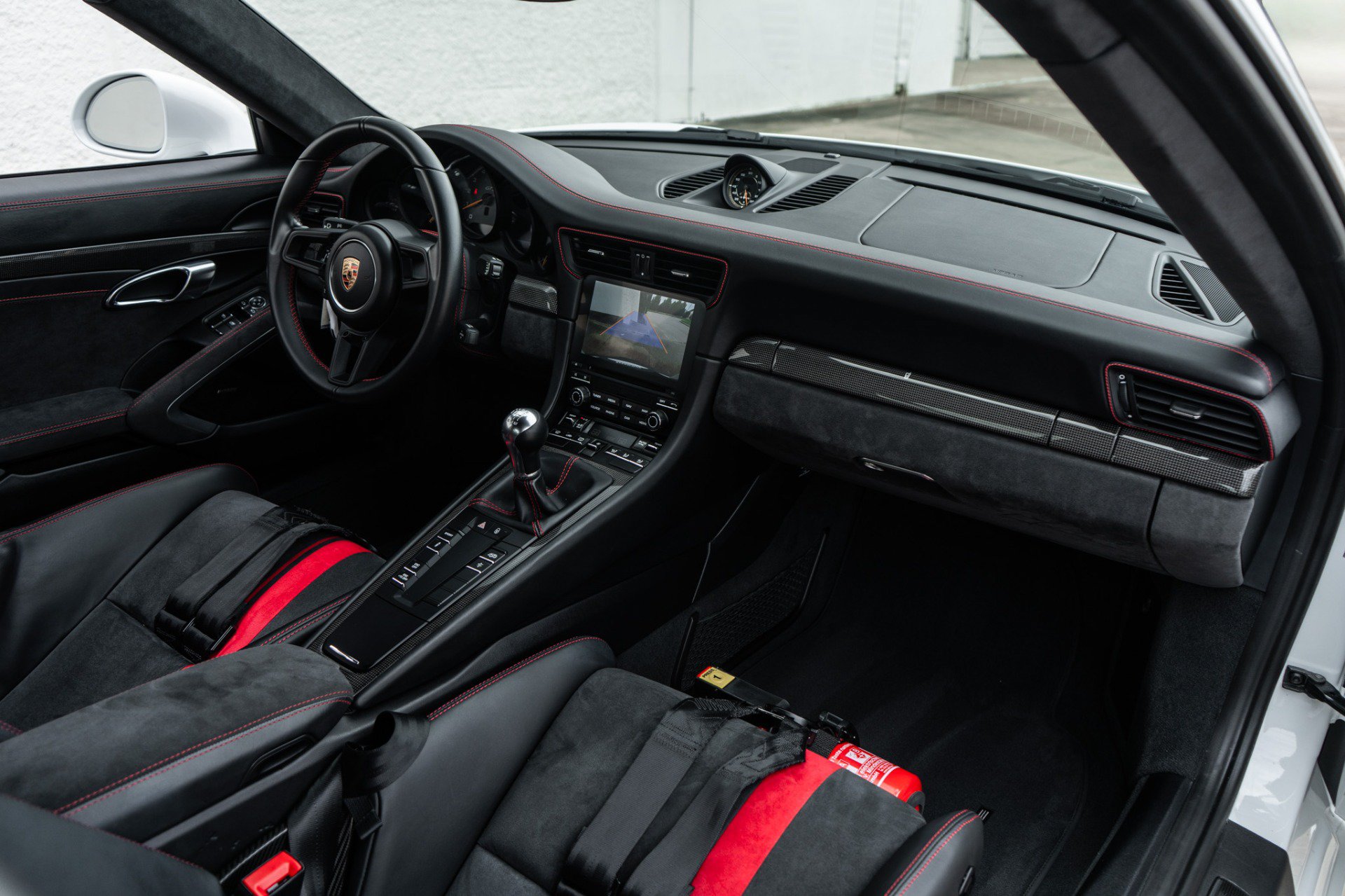 Used 2018 Porsche 911 GT3 RWD image 18