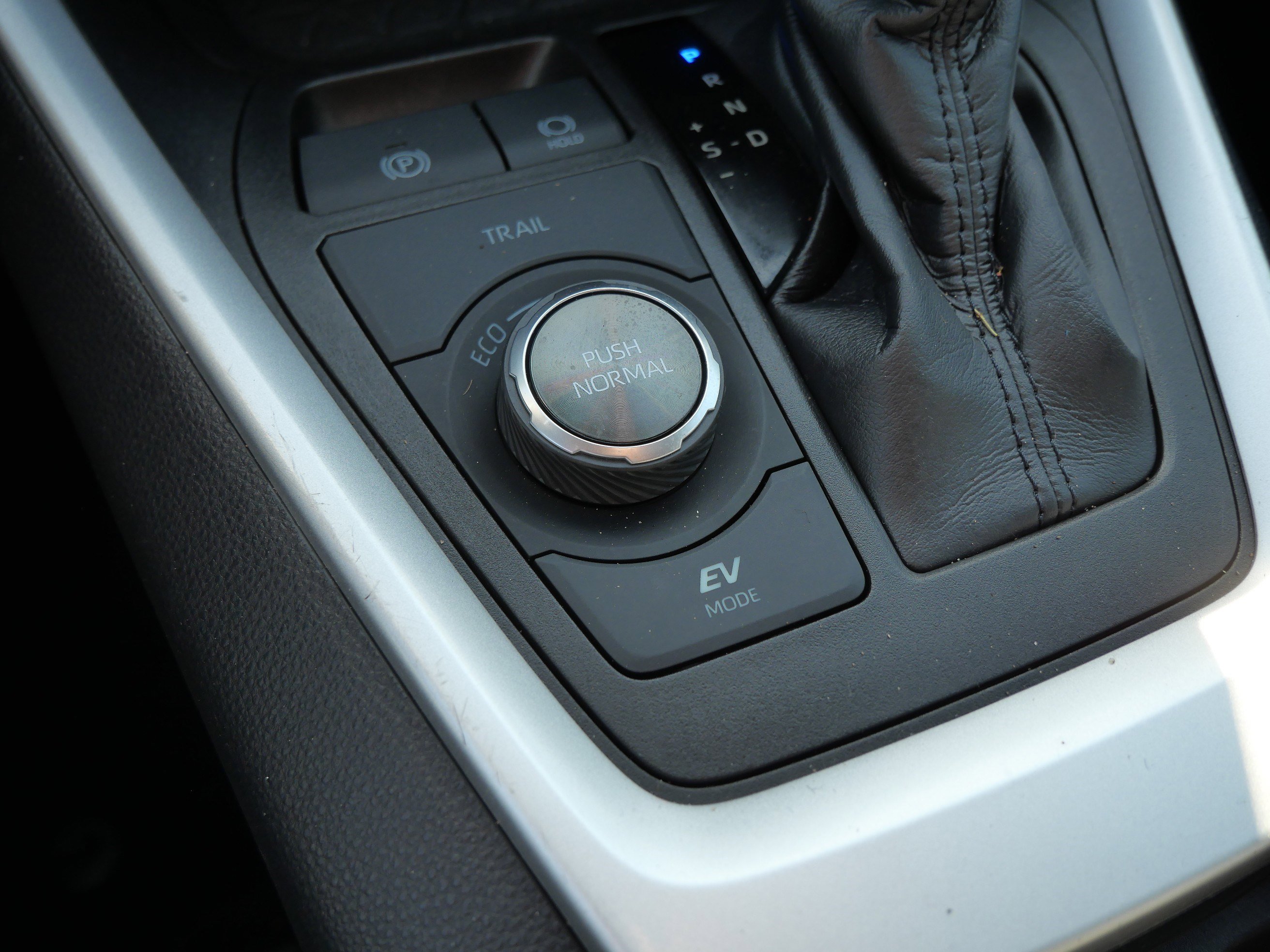 Used 2021 Toyota RAV4 XSE w/ XSE Grade Weather Package AWD/4WD image 30