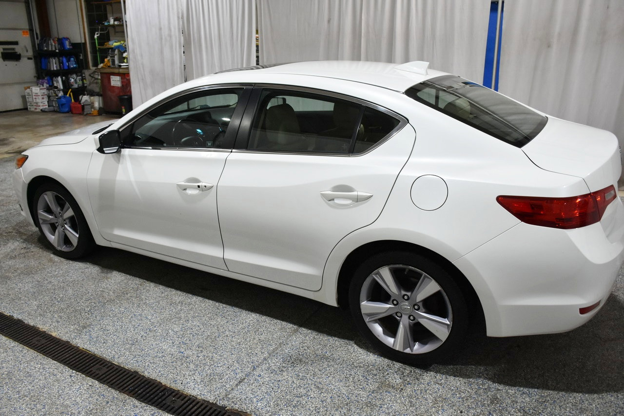 Used 2013 Acura ILX w/ Premium Package image 31