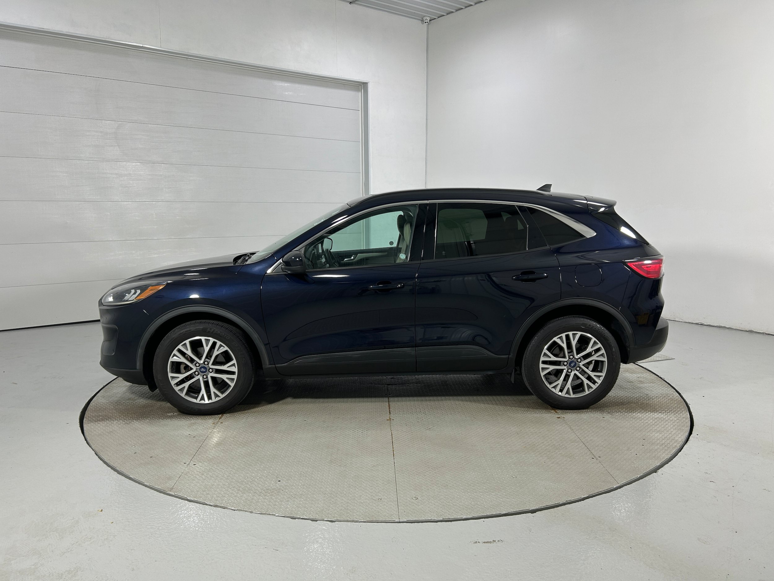 Used 2021 Ford Escape SEL AWD/4WD image 20