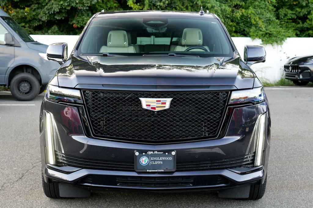 Used 2023 Cadillac Escalade ESV Sport w/ Touring Package AWD/4WD image 2