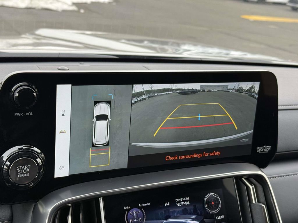 Used 2025 Lexus LX 600 4WD w/ Accessory Package (Z1) image 11