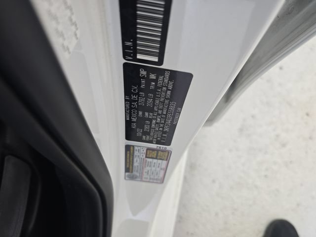 Certified 2023 Kia Forte LXS w/ LXS Technology Package FWD image 14