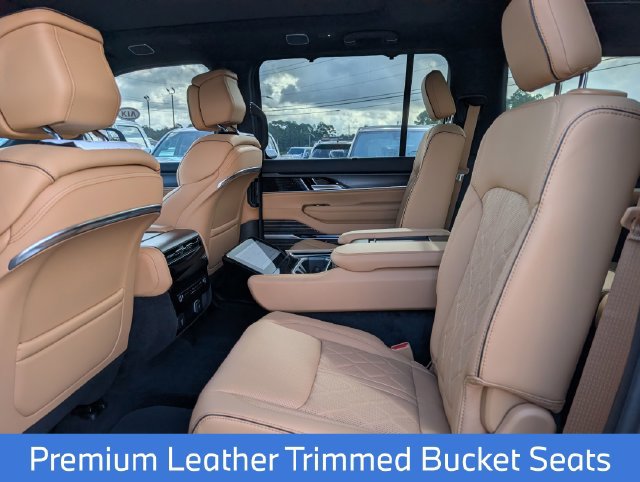 New 2026 Jeep Grand Wagoneer Summit AWD/4WD image 27