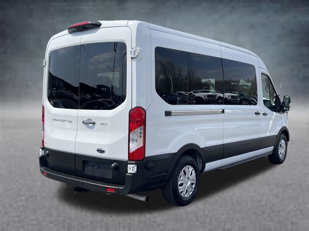 Used 2024 Ford Transit 350 XLT image 3